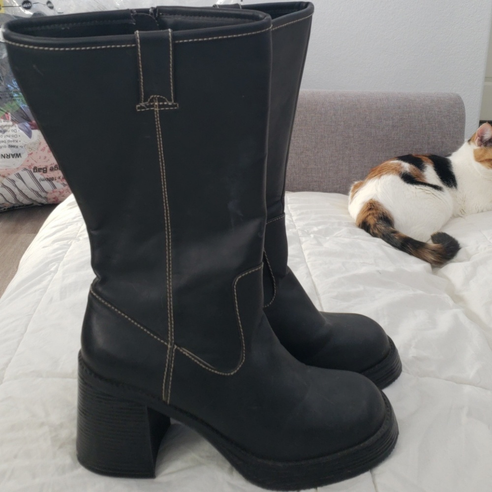 Black boots
